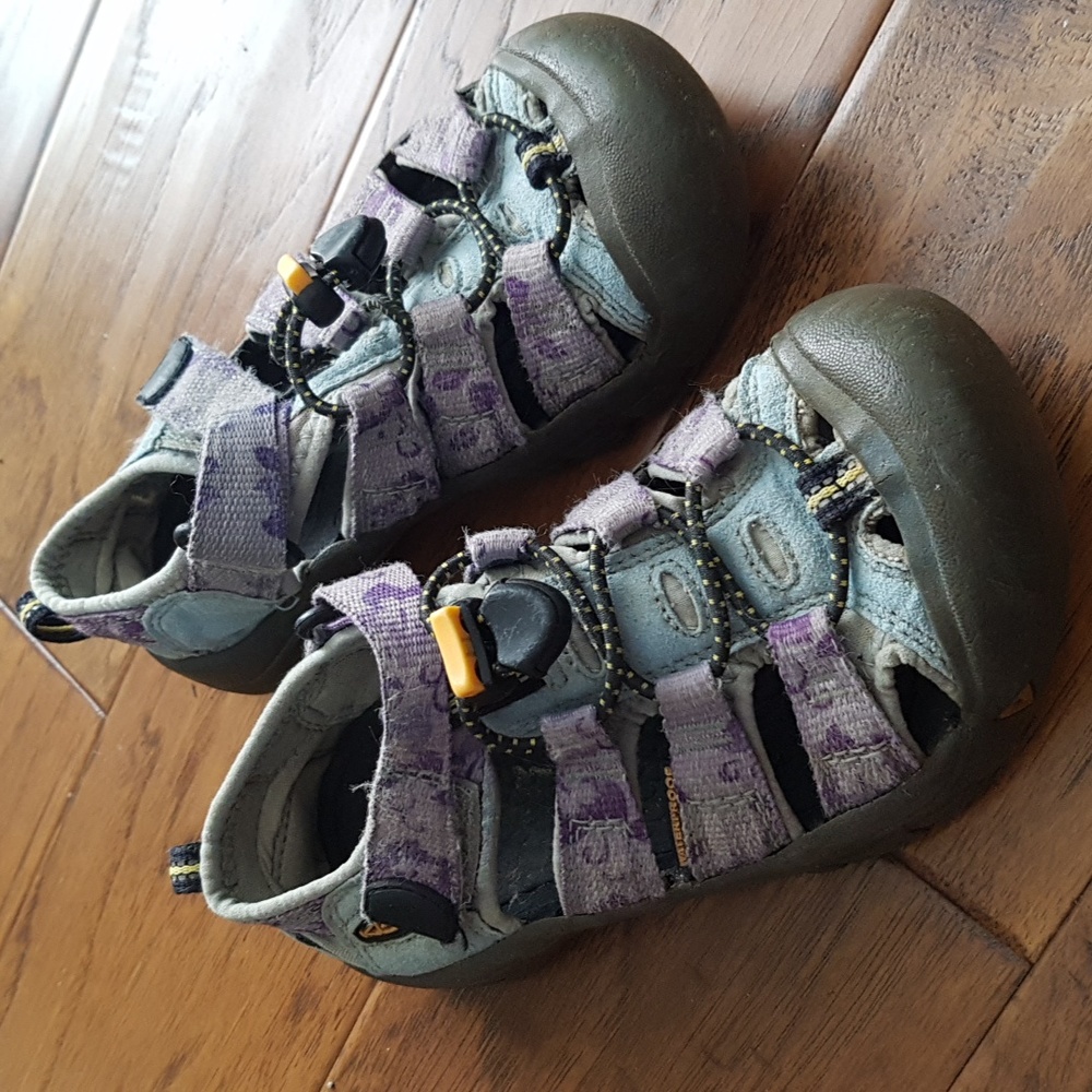 Keen Newport H2 Waterproof Hiking Outdoor Purple Floral Blue Sandals